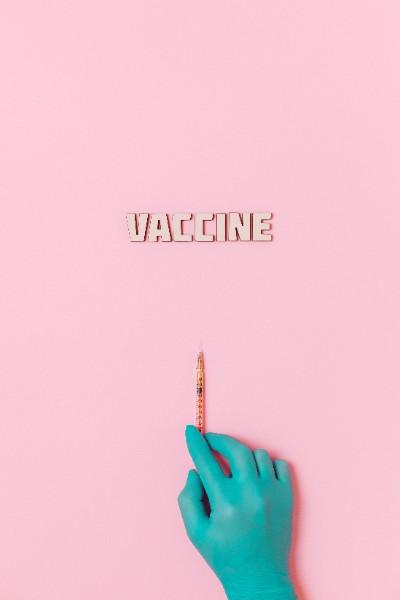 PASSE SANITAIRE/VACCINATION : SUSPENSION ….ET MAINTENANT QUE VAIS-JE FAIRE ?